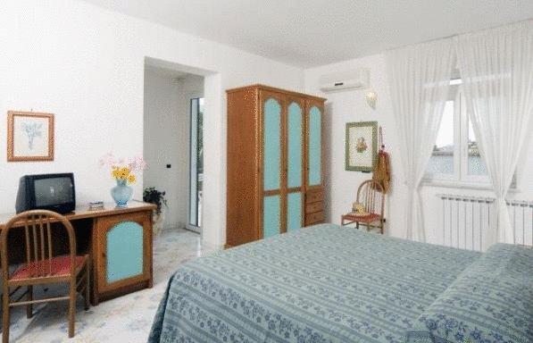 Hotel Gemma Casamicciola Terme Rum bild